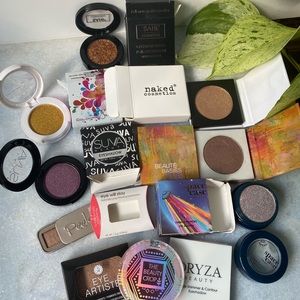 Eye shadow bundle
